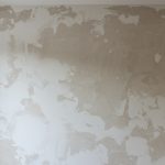 Какие смеси лучше использовать для реставрации старой штукатурки?