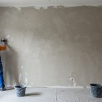 Можно ли штукатурить стены в комнатах без отопления?