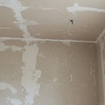 Можно ли наносить штукатурку на потолочные панели?